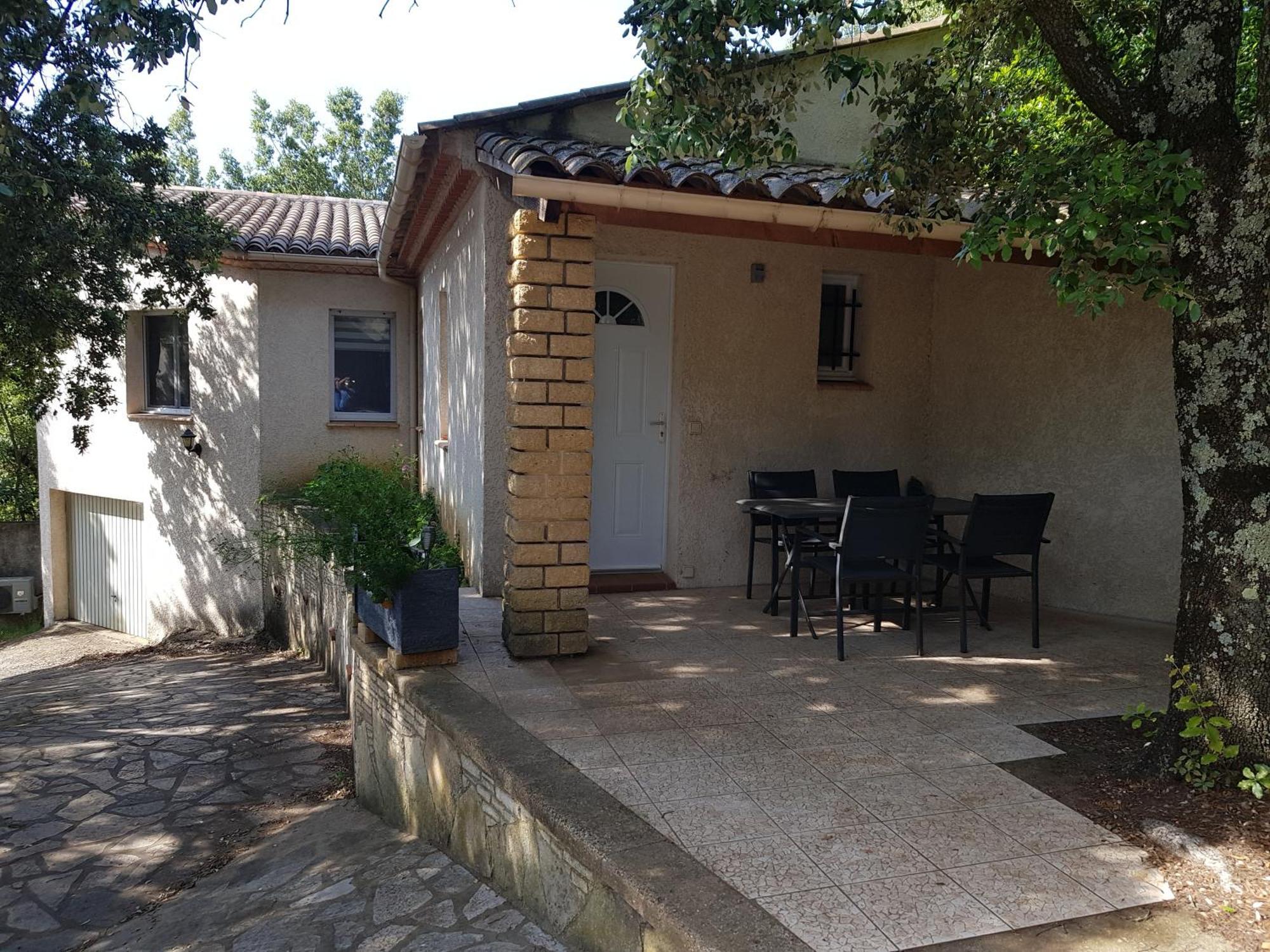 Maison Au Calme Castillon-du-Gard Exterior foto